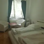 Aqua, Parkplatz Inklusive Homestay szállás