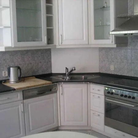 Aqua, Parkplatz Inklusive