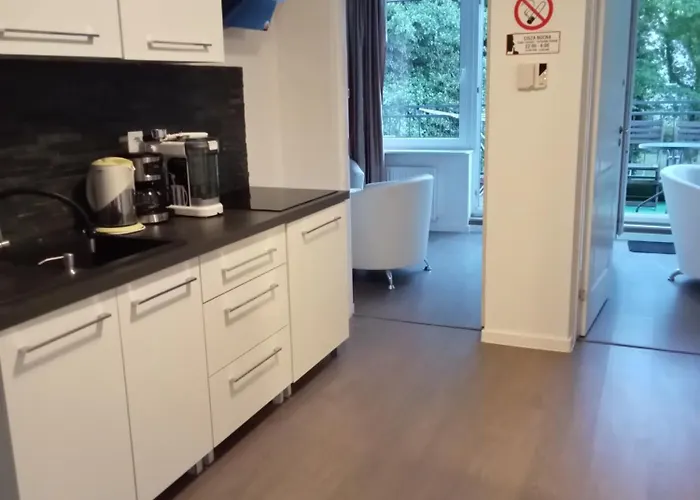 Aqua, Parkplatz Inklusive * 斯维诺乌伊希切