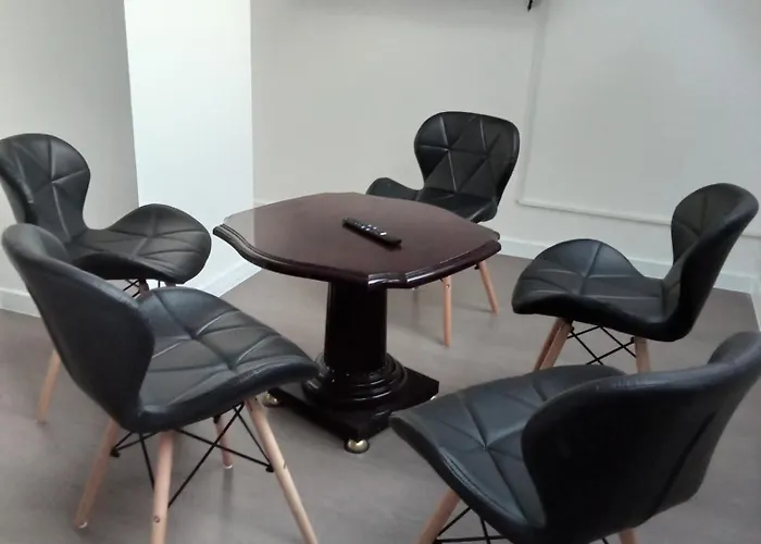 Aqua, Parkplatz Inklusive